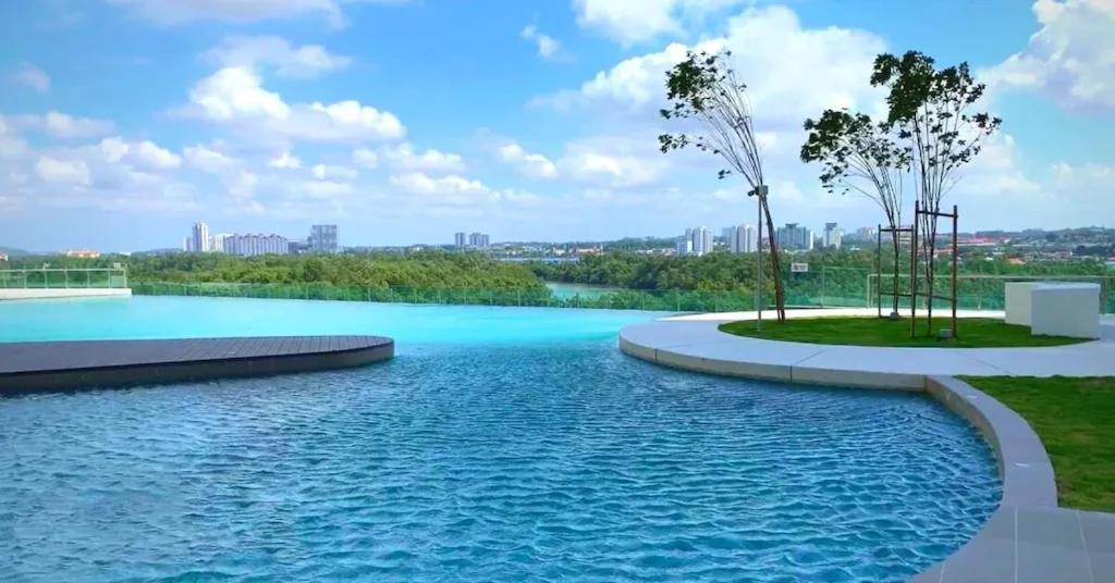 Homenest Jb City Poolview Suite By Cozy Home Johor Bahru Dış mekan fotoğraf