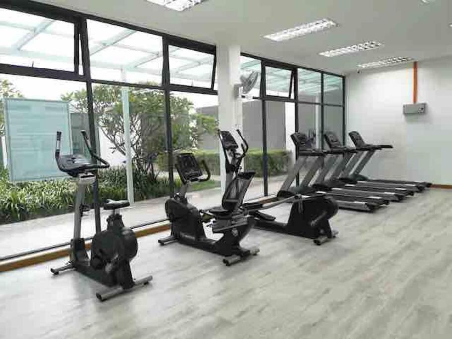 Homenest Jb City Poolview Suite By Cozy Home Johor Bahru Dış mekan fotoğraf