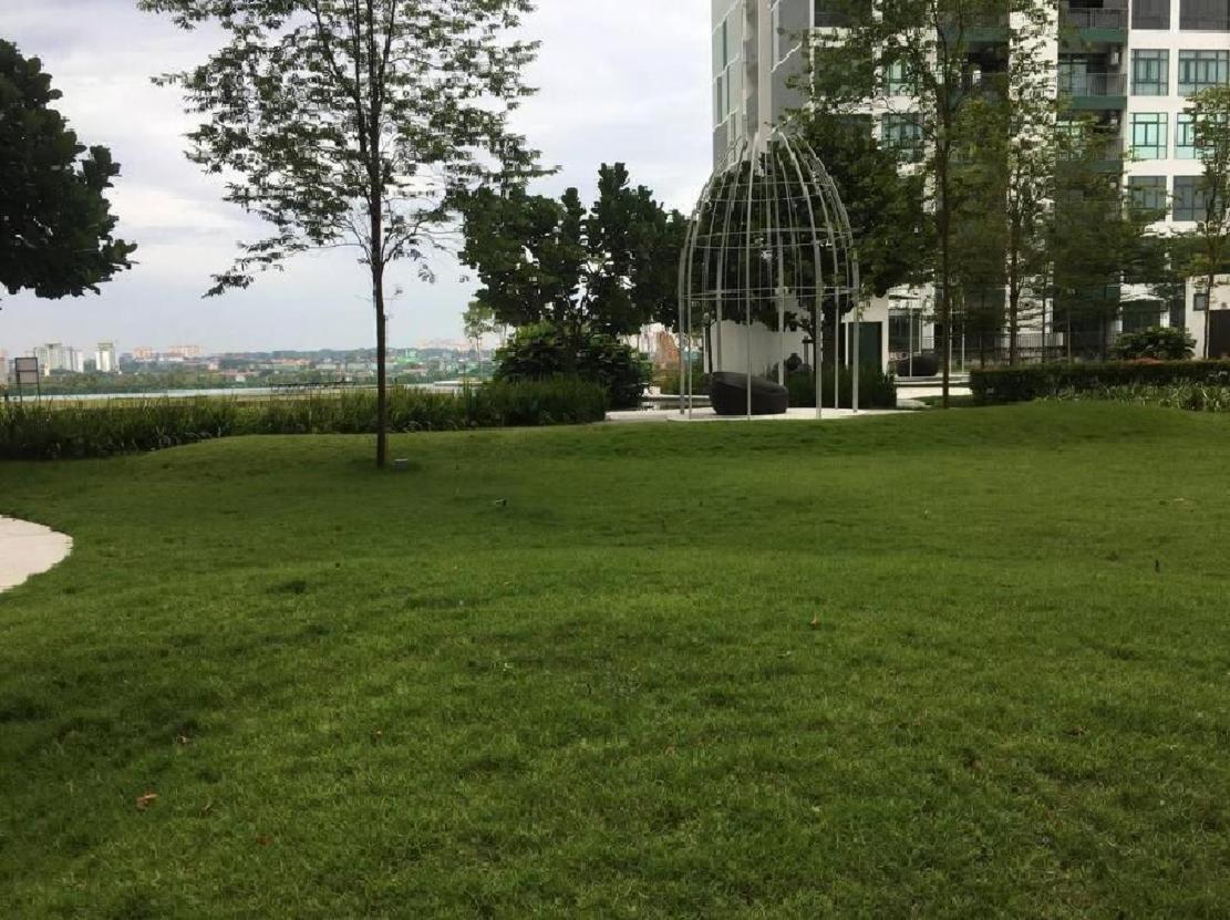 Homenest Jb City Poolview Suite By Cozy Home Johor Bahru Dış mekan fotoğraf