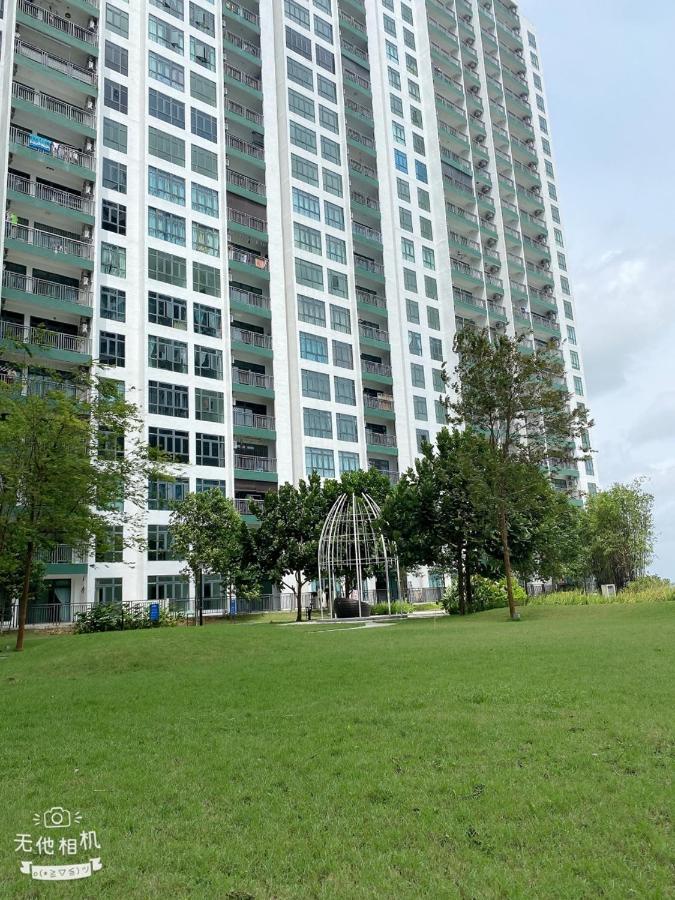 Homenest Jb City Poolview Suite By Cozy Home Johor Bahru Dış mekan fotoğraf