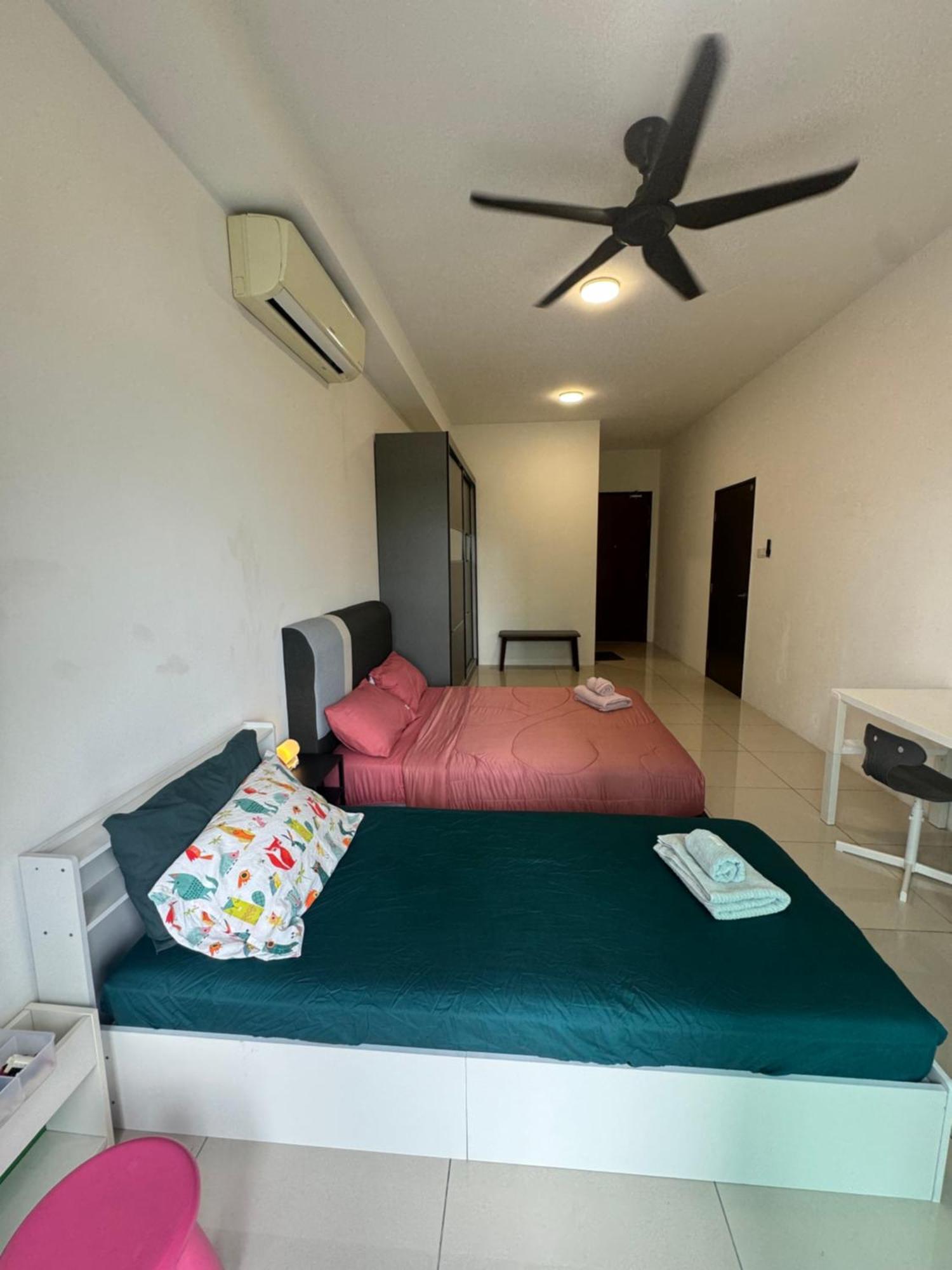 Homenest Jb City Poolview Suite By Cozy Home Johor Bahru Dış mekan fotoğraf